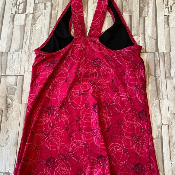 *Under armour athletic Razorback - Picture 2 of 3